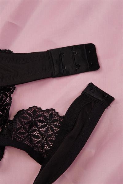 Elegance Serisi Sırt Çapraz Siyah Dantelli Sütyen