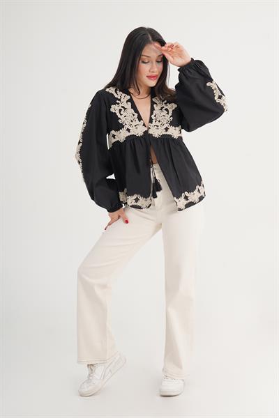 Etnik Nakış İşlemeli Bol Kesim Bağlamalı Siyah Kimono
