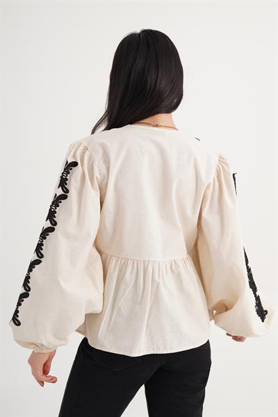Etnik Nakış İşlemeli Bol Kesim Bağlamalı Taş Kimono