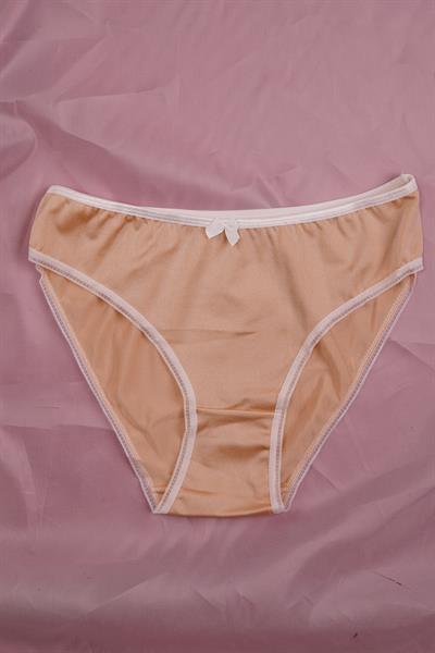 Etrafı Dantelli Ten Düz Model Külot