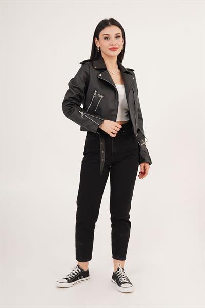 Kemer ve Fermuar Detaylı Siyah Deri Ceket	