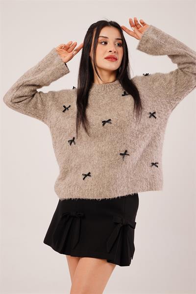 Fiyonklu Buklet Sütlü Kahve Triko Kazak