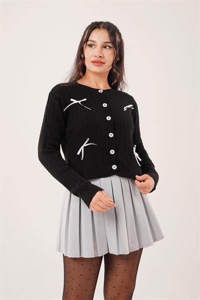 Fiyonklu İnce Triko Siyah Hırka