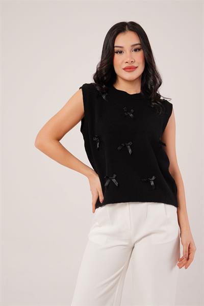 Fiyonklu Siyah Triko Süveter