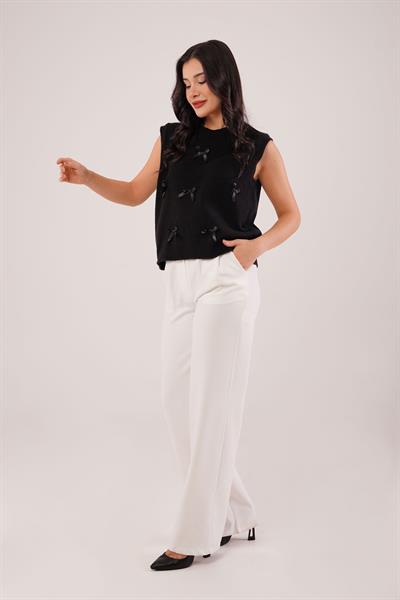 Fiyonklu Siyah Triko Süveter