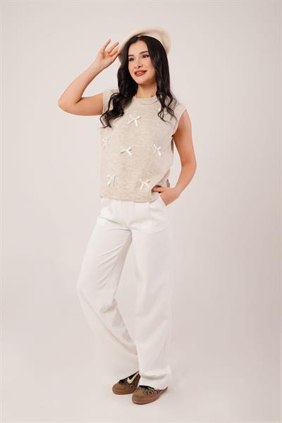 Fiyonklu Taş Triko Süveter