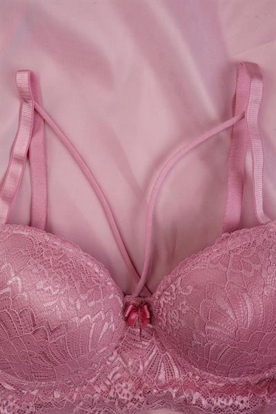 Grit & Lace Serisi Çapraz Askılı Gül Kurusu Sütyen Takımı