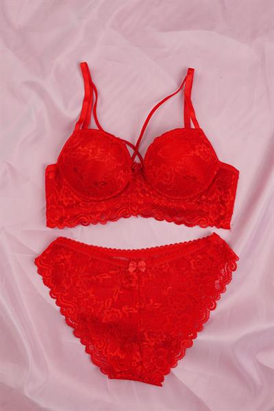 Grit & Lace Serisi Çapraz Askılı Kırmızı Sütyen Takımı