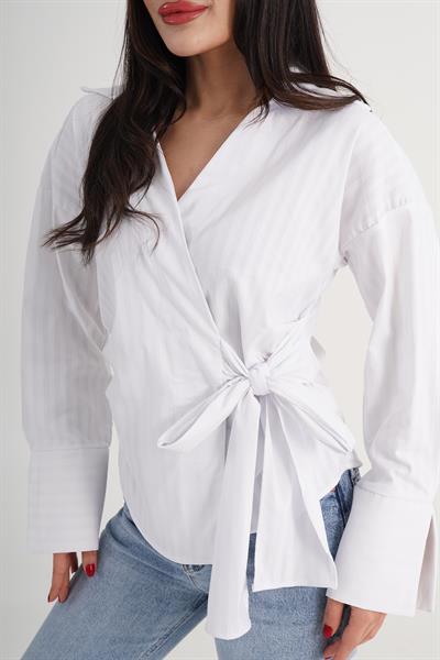 Kalın Çizgi Yandan Bağlama Regular Kalıp Ekru Gömlek