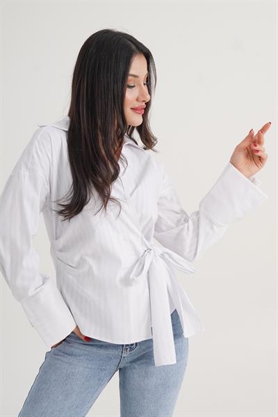 Kalın Çizgi Yandan Bağlama Regular Kalıp Ekru Gömlek
