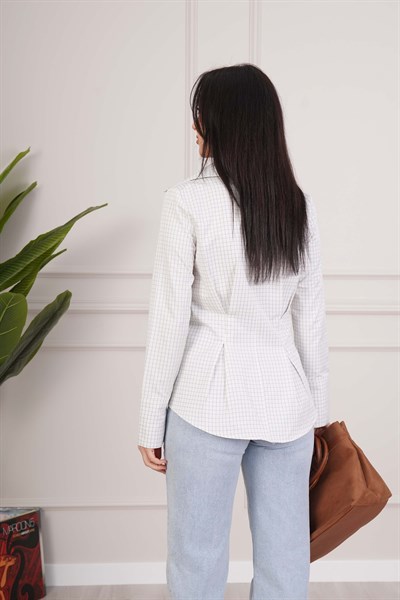 Kareli Belden Oturtmalı Beyaz Tam Kalıp Gömlek