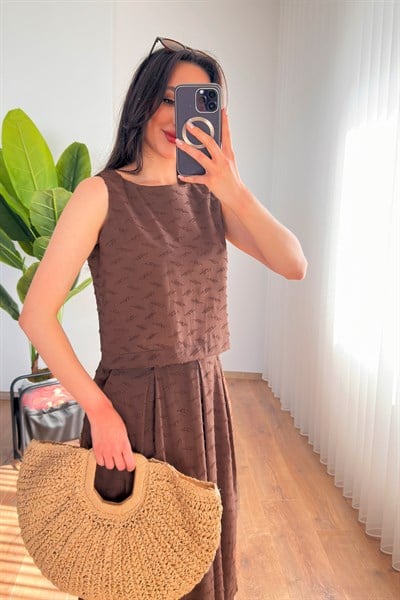 Kirpik Dokulu Bluz Etek Kahve Elegant Takım