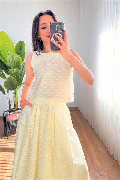 Kirpik Dokulu Bluz Etek Sarı Elegant Takım