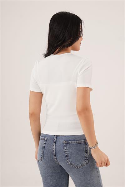 Kısa Kollu Yaka Detaylı Beyaz Kaşkorse Bluz