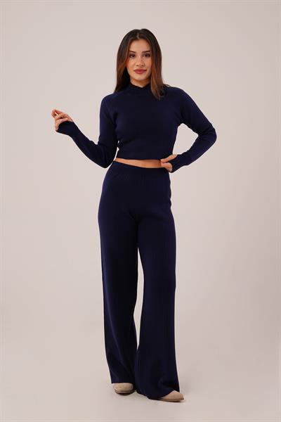 Kısa Model Lacivert Crop ve Pantolon Takımı