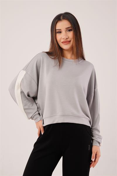 Kol Şerit Detaylı Yarasa Kol Gri Sweatshirt