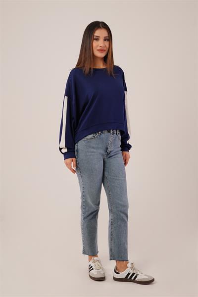 Kol Şerit Detaylı Yarasa Kol Lacivert Sweatshirt