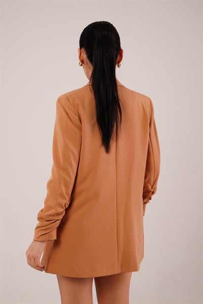 Kol Ucu Büzgü Detay Camel Blazer Ceket