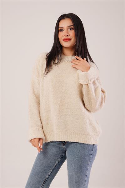 Kolye Detay Buklet Bej Triko Kazak