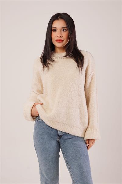 Kolye Detay Buklet Bej Triko Kazak