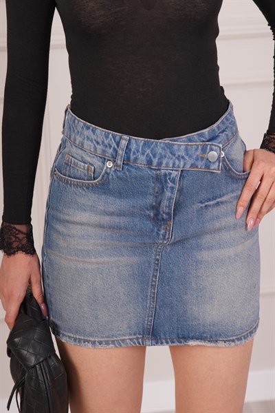 Çapraz Kemer Detaylı Mini Jean Etek
