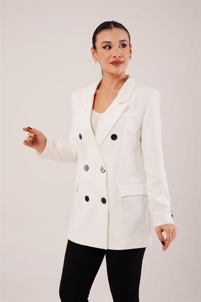 Kruvaze Düğmeli Beyaz Blazer Ceket