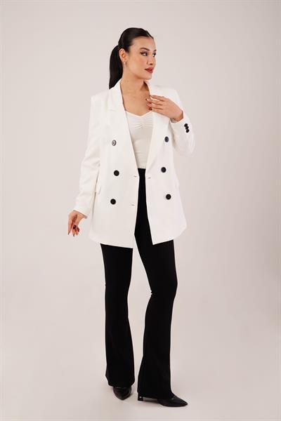 Kruvaze Düğmeli Beyaz Blazer Ceket