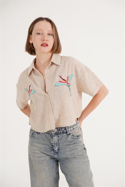 Kuş Nakışlı Kısa Kol Vizon Gömlek
