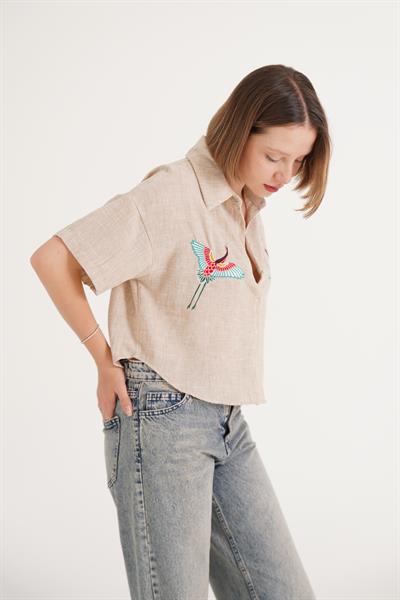 Kuş Nakışlı Kısa Kol Vizon Gömlek