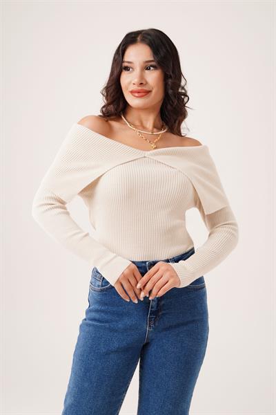 Madonna Yaka Omuz Dekolteli Bej Triko Kazak