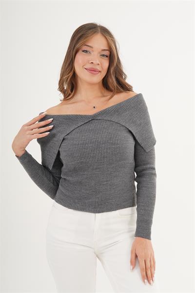 Madonna Yaka Omuz Dekolteli Gri Triko Kazak