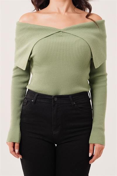 Madonna Yaka Omuz Dekolteli Haki Triko Kazak