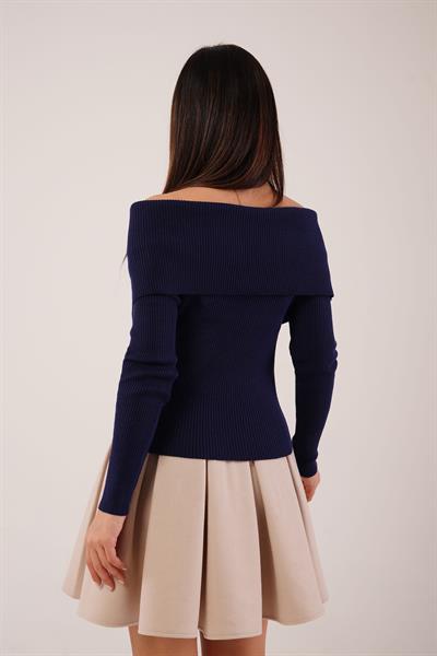 Madonna Yaka Omuz Dekolteli Lacivert Triko Kazak