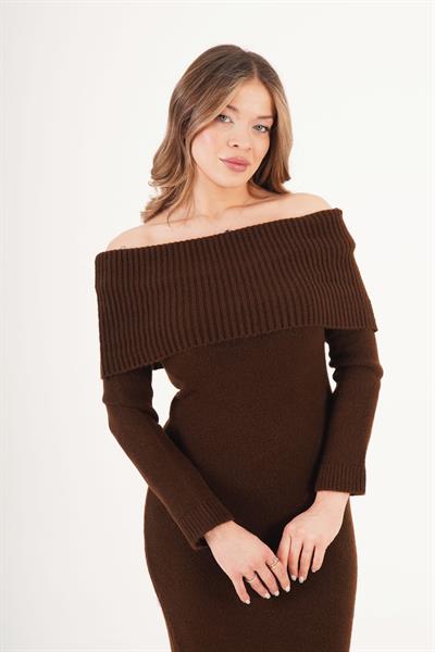 Mega Madonna Yaka Kahve Triko Elbise 