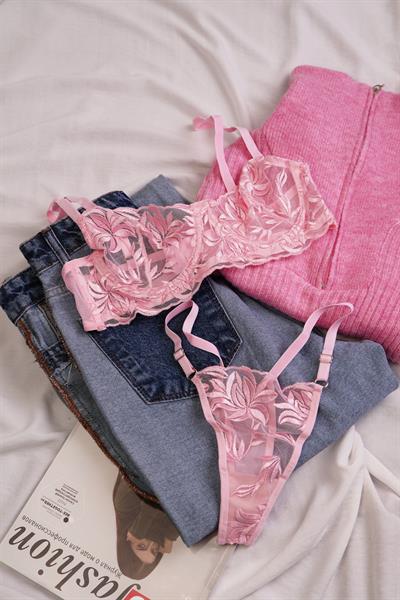 Mega Çiçek Nakışlı Pembe Bralet Takımı (Tanga & Sütyen)
