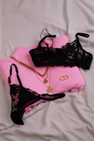 Mega Çiçek Nakışlı Siyah Bralet Takımı (Tanga & Sütyen)