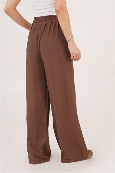 Bel Lastikli Çift Cepli Kahverengi Pantolon	
