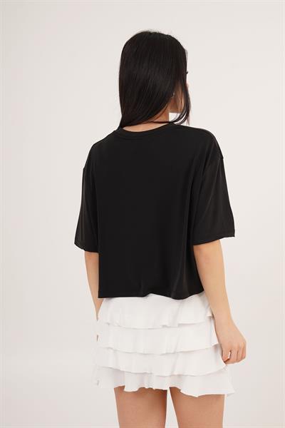 Önü Taş Detaylı Salaş Modal Siyah Crop