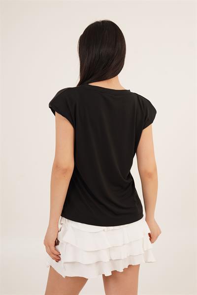 Vatkalı Taş Detaylı Modal Siyah Tişört	