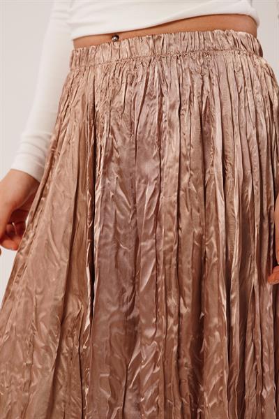 Modern Kırışım Midi Camel Saten Etek