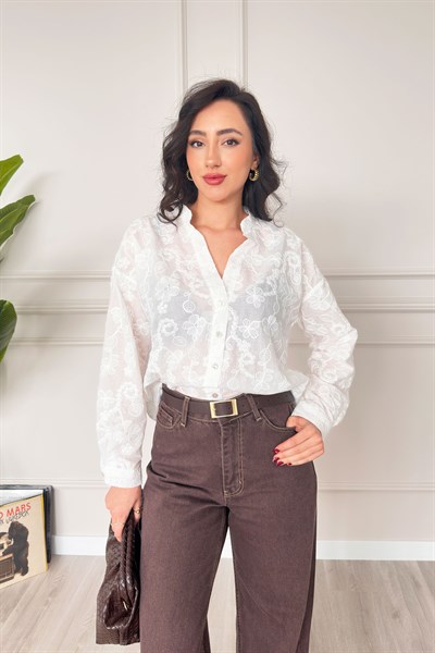 Nakış Çiçek İşlemeli Desenli Beyaz Gömlek