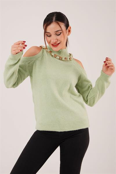 Omuz Dekolteli Boğazlı Kolye Detay Yeşil Triko Kazak