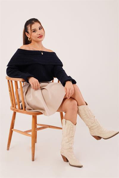 Omuz Dekolteli Madonna Yaka Lacivert Triko Kazak