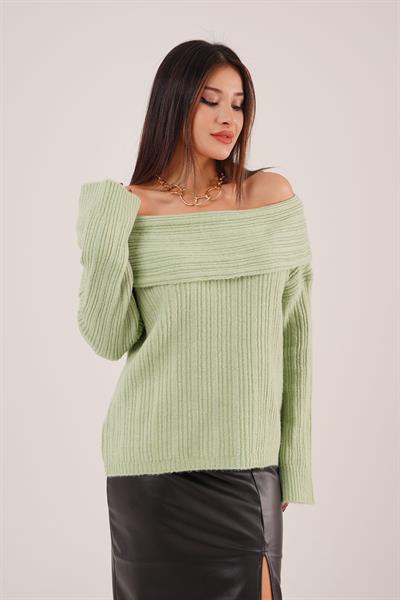 Omuz Dekolteli Madonna Yaka Yeşil Triko Kazak