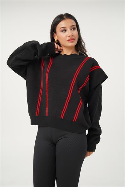 Omuz Kat Detaylı Salaş Model Siyah Triko Kazak