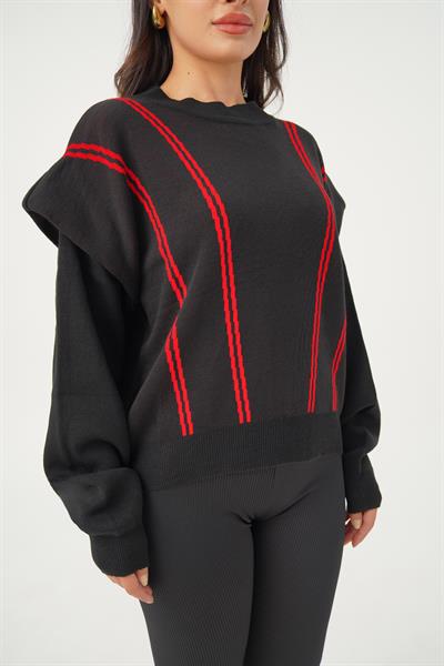 Omuz Kat Detaylı Salaş Model Siyah Triko Kazak