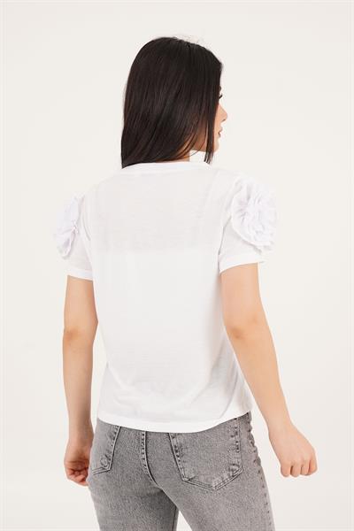 Omuz Gül Detaylı Beyaz Bluz