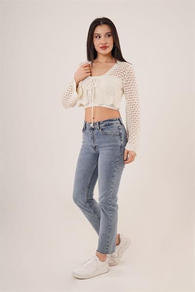 Ön Bağlamalı Ajurlu Crop Bej Hırka