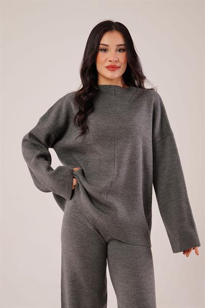 Ön Dikiş Detay Antrasit Triko Takım