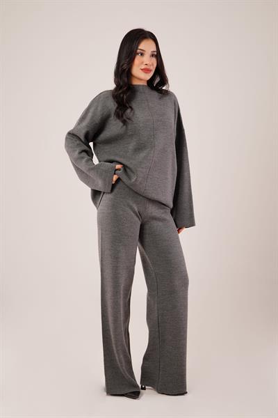 Ön Dikiş Detay Antrasit Triko Takım
